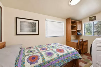 22628 Valley View Dr, Hayward, CA 94541 - Photo 21