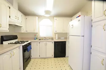 1358 Oakland Rd 121, San Jose, CA 95112 - Photo 9