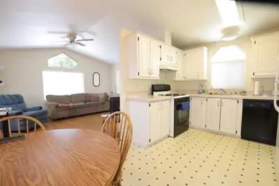 1358 Oakland Rd 121, San Jose, CA 95112 - Photo 11