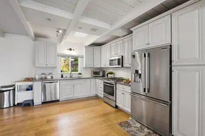 2323 Mastlands Dr, Oakland, CA 94611 - Photo 15
