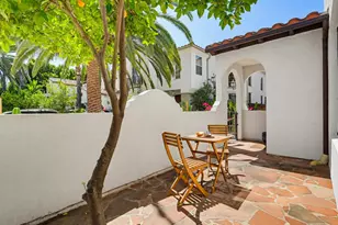 18120 Jaguar Ct, Tarzana, CA 91335 - Photo 3