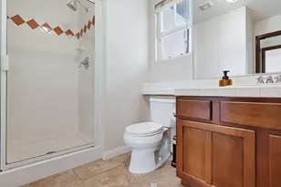 18120 Jaguar Ct, Tarzana, CA 91335 - Photo 9