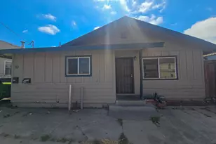 45 Sherwood Dr, Salinas, CA 93901 - Photo 1
