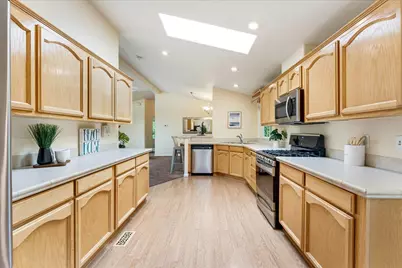 300 Plum St 30, Capitola, CA 95010 - Photo 11