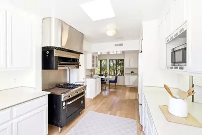 2020 Newell Rd, Palo Alto, CA 94303 - Photo 11