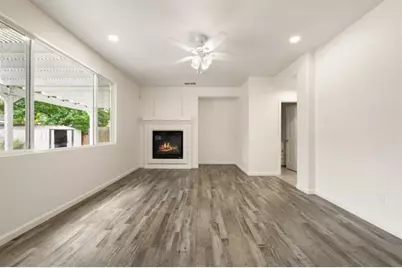 5700 Gold Poppy Way, Elk Grove, CA 95757 - Photo 9