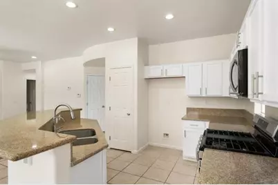 5700 Gold Poppy Way, Elk Grove, CA 95757 - Photo 15