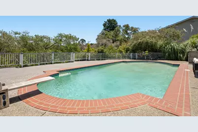 1407 Carlton Rd, Hillsborough, CA 94010 - Photo 33