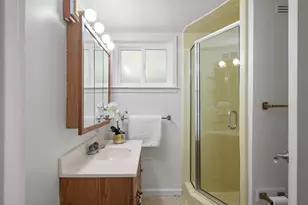 1407 Carlton Rd, Hillsborough, CA 94010 - Photo 105