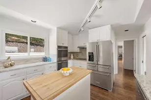 1407 Carlton Rd, Hillsborough, CA 94010 - Photo 75