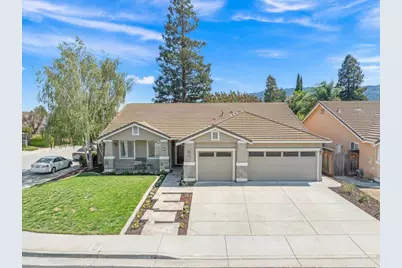 1050 Violet Way, Gilroy, CA 95020 - Photo 3