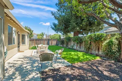 1050 Violet Way, Gilroy, CA 95020 - Photo 33