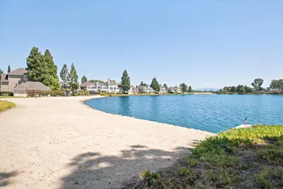 1052 Galley Ln, Foster City, CA 94404 - Photo 47