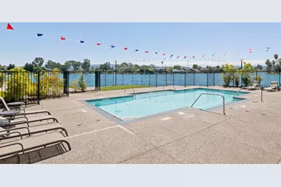 1052 Galley Ln, Foster City, CA 94404 - Photo 43