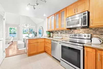 1052 Galley Ln, Foster City, CA 94404 - Photo 15