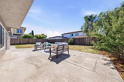 8183 Pebble Beach Ave, Newark, CA 94560 - Photo 33