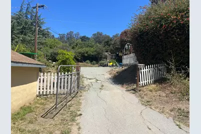 910 Carr Ave, Aromas, CA 95004 - Photo 5