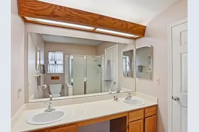 231 Breezewalk Dr, Vallejo, CA 94591 - Photo 37