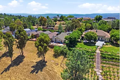 16989 Sara Jane Ln, Morgan Hill, CA 95037 - Photo 43