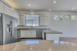 928 Hellam St, Monterey, CA 93940 - Photo 17