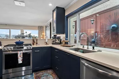 444 Fathom Dr, San Mateo, CA 94404 - Photo 11