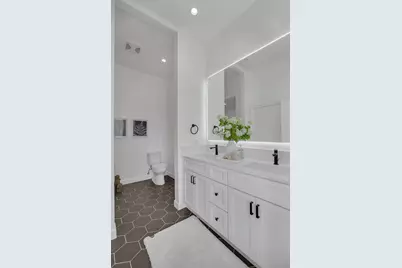 889 McLellan Dr 206, South San Francisco, CA 94080 - Photo 37