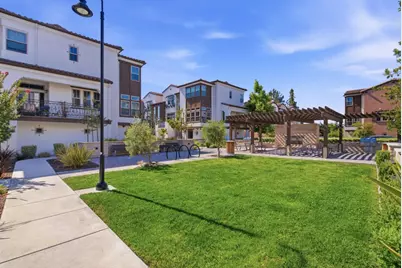 2348 Toledo Ter, Mountain View, CA 94043 - Photo 35