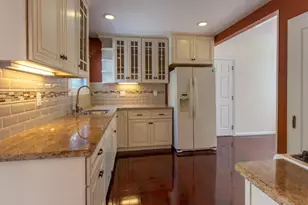 1501 Vancouver Ave, Burlingame, CA 94010 - Photo 13