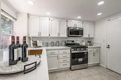 1101 Clifford Ln, Milpitas, CA 95035 - Photo 17