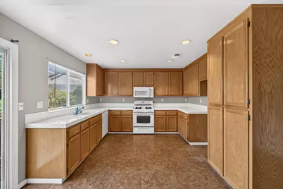 1185 Raven Ct, Salinas, CA 93905 - Photo 11