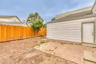 1920 Constitution Blvd 24, Salinas, CA 93905 - Photo 17