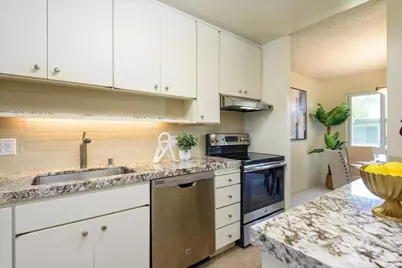 803 N Humboldt St 405, San Mateo, CA 94401 - Photo 3