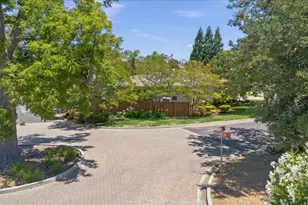 15863 Mina Way, Saratoga, CA 95070 - Photo 89