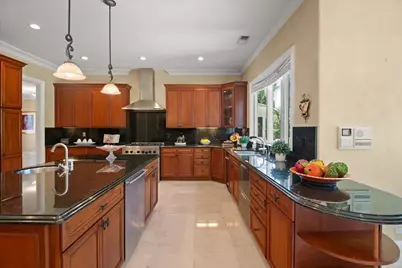 15863 Mina Way, Saratoga, CA 95070 - Photo 21