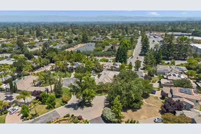15863 Mina Way, Saratoga, CA 95070 - Photo 89