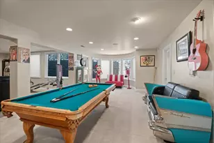 15863 Mina Way, Saratoga, CA 95070 - Photo 57