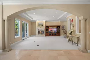 15863 Mina Way, Saratoga, CA 95070 - Photo 25