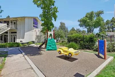 20151 Northwood Dr, Cupertino, CA 95014 - Photo 55