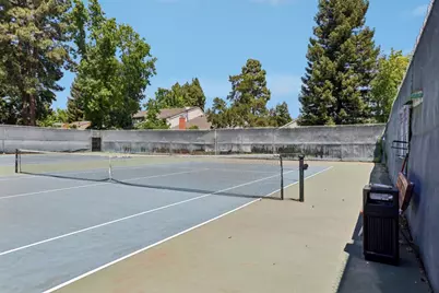 20151 Northwood Dr, Cupertino, CA 95014 - Photo 45