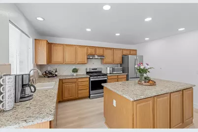 2521 Glenview Dr, Hollister, CA 95023 - Photo 9
