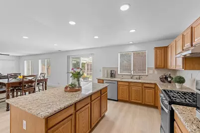 2521 Glenview Dr, Hollister, CA 95023 - Photo 11
