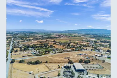 2055 Rucker Ave, Gilroy, CA 95020 - Photo 23