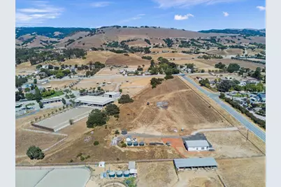 2055 Rucker Ave, Gilroy, CA 95020 - Photo 25