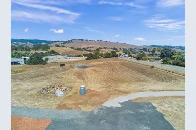 2055 Rucker Ave, Gilroy, CA 95020 - Photo 29