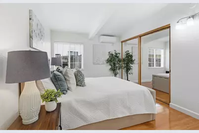 1056 Oaktree Dr, San Jose, CA 95129 - Photo 27