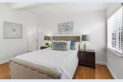 1056 Oaktree Dr, San Jose, CA 95129 - Photo 25