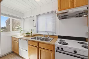 351 Quay Ln, Redwood City, CA 94065 - Photo 25