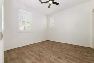 26944 Trestles Dr, Canyon Country, CA 91351 - Photo 33