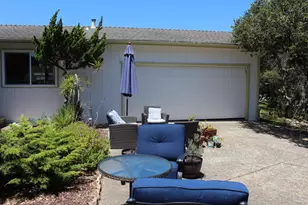 15480 Oak Hills Dr, Salinas, CA 93907 - Photo 17