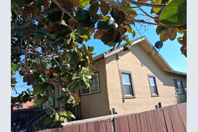 8901 D St, Oakland, CA 94621 - Photo 3